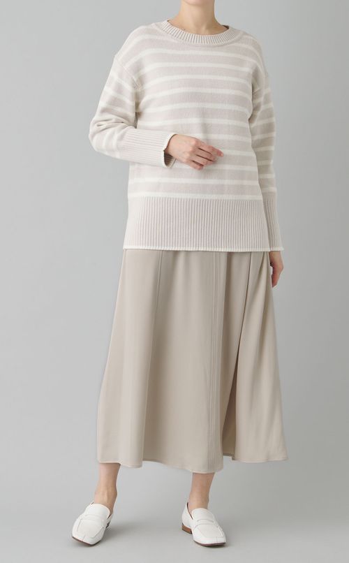 ボートネックフレアワンピース