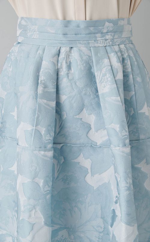 ジャガードタックフレアスカート