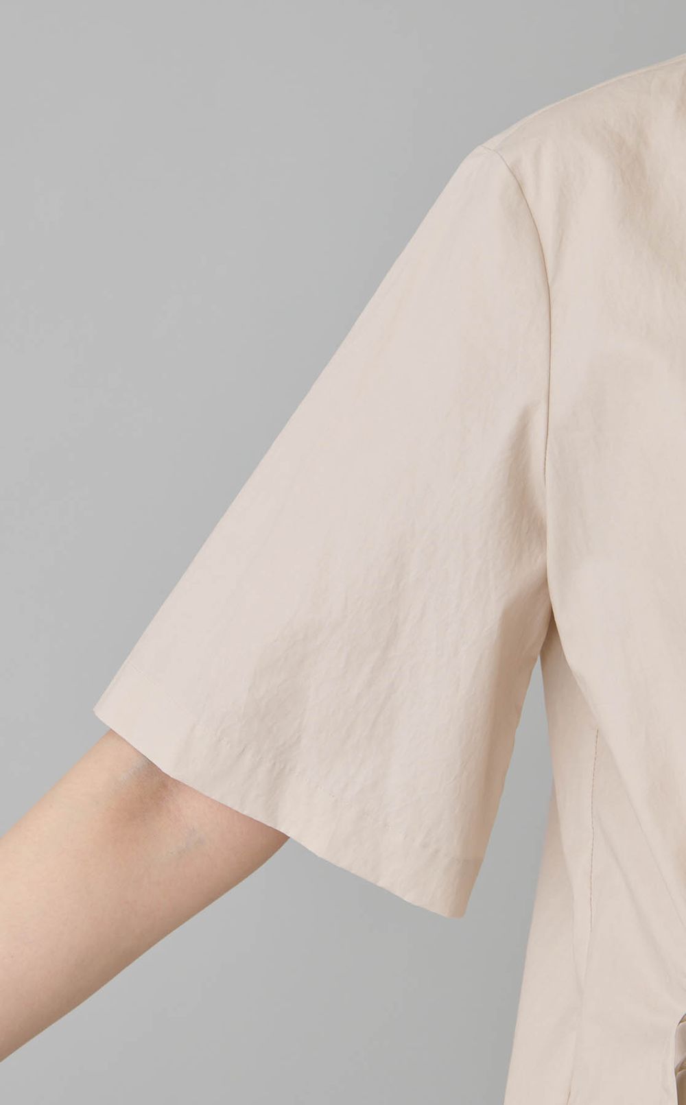 シャツワンピース