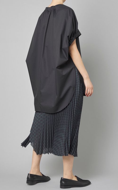 ドルマンスリーブブラウス