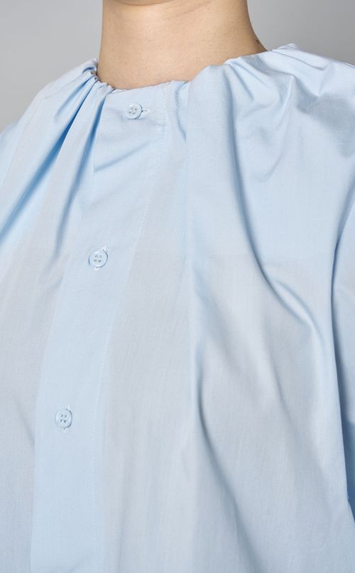 コットンポプリンギャザーネックシャツ