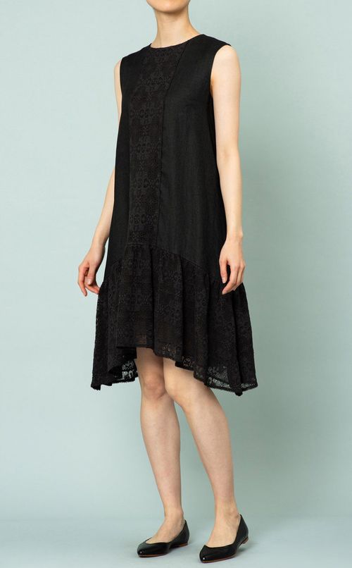 レース使いノースリーブワンピース