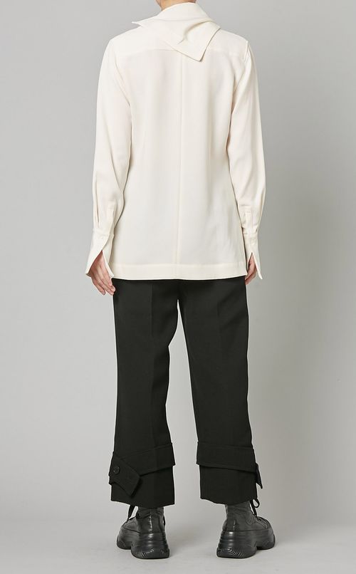 スカーフネックプルオーバーブラウス