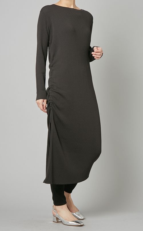 サイドギャザーアシンメトリーワンピース