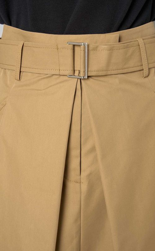 チノプリーツベルデッドミディスカート