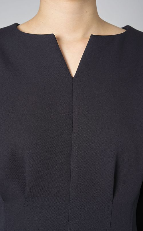 キーネックコクーンワンピース