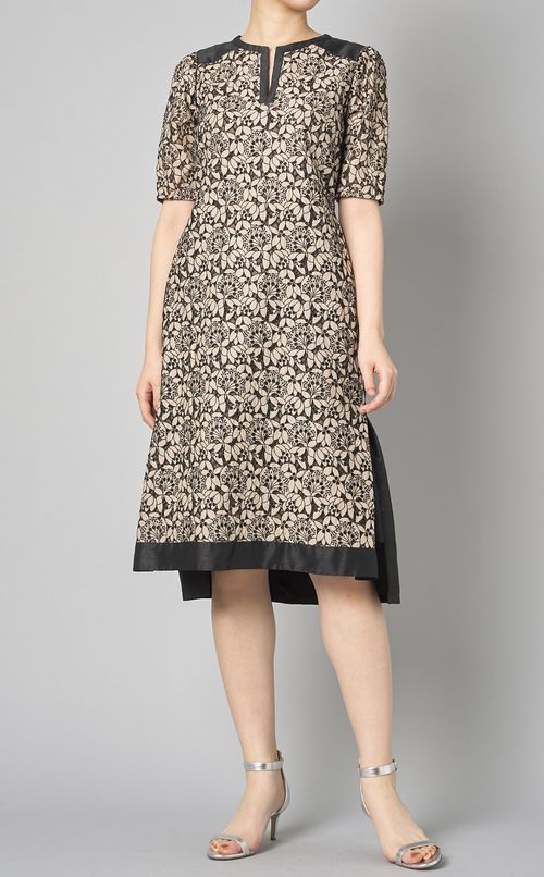 ボタニカルレースキーネックワンピース