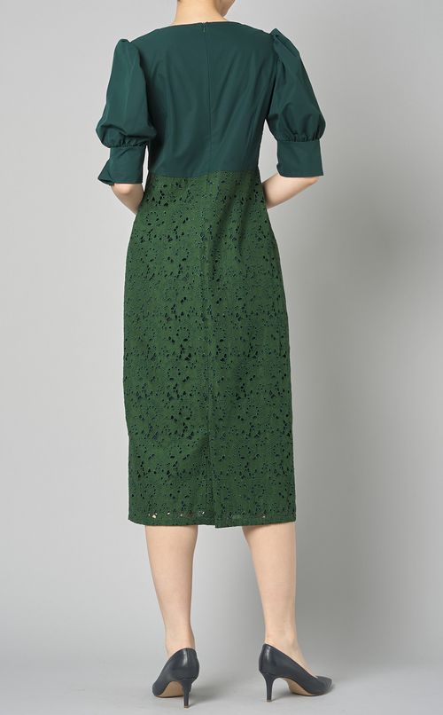 ボタニカルレースワンピース