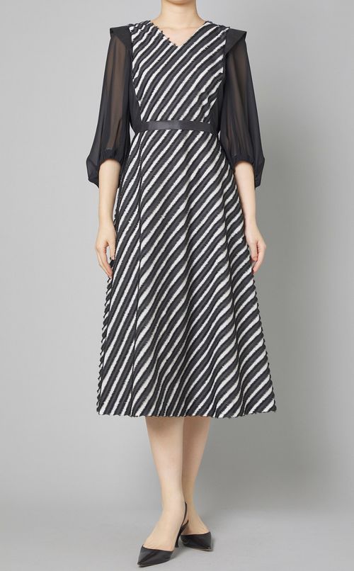 カットジャガードストライプワンピース