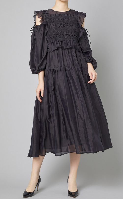 シャーリングフリルワンピース