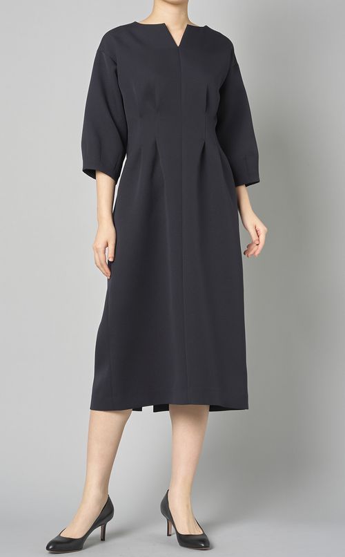 キーネックコクーンワンピース