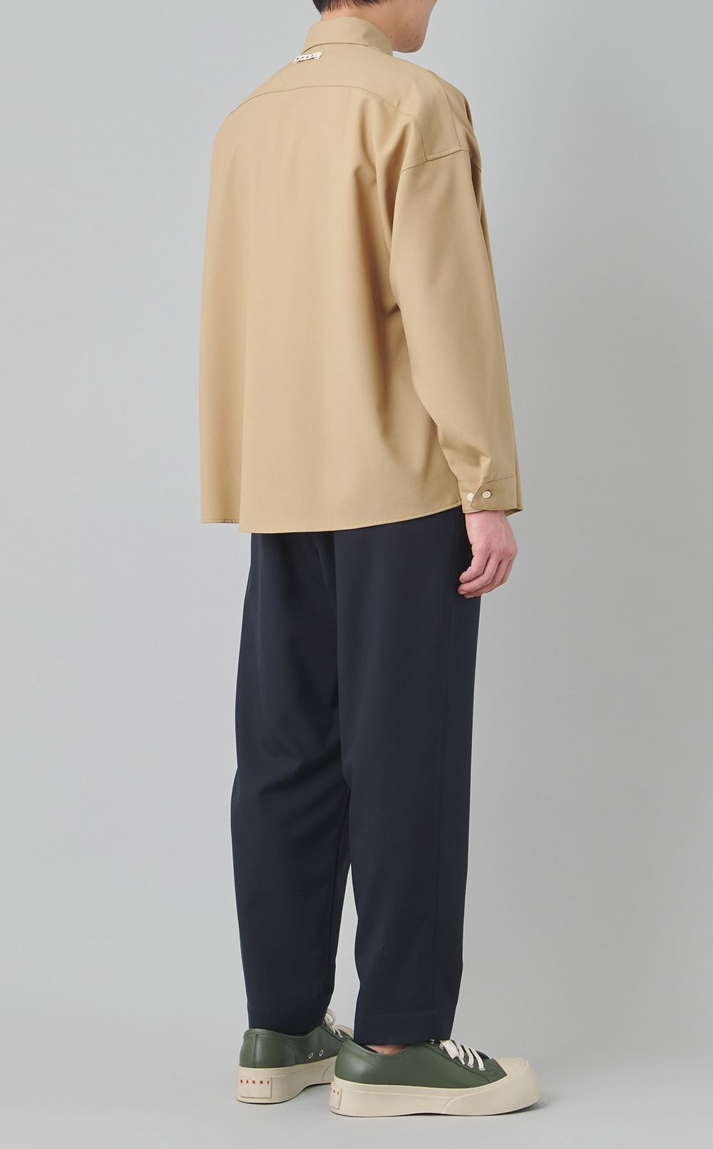 トロピカルウールロングスリーブシャツ