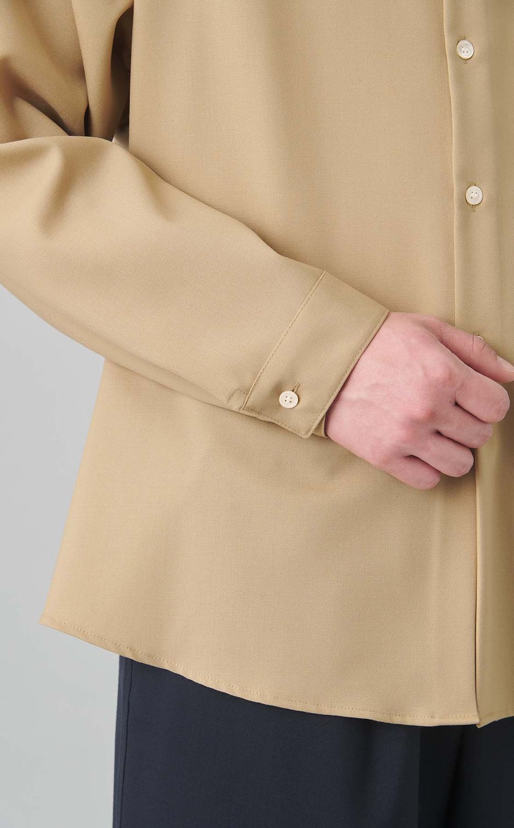 トロピカルウールロングスリーブシャツ