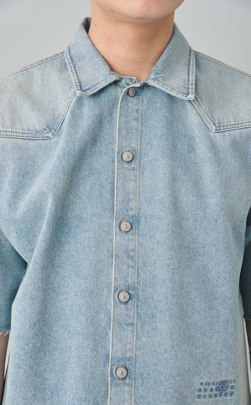 カットオフデニムシャツ