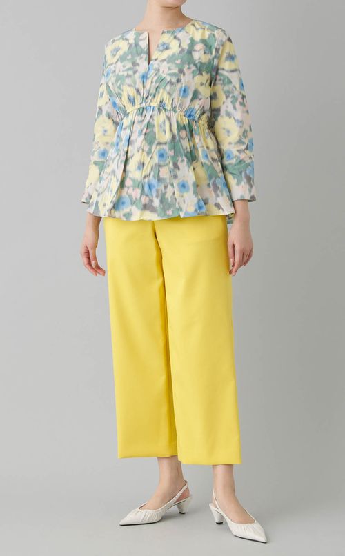 フラワージャガードギャザーブラウス