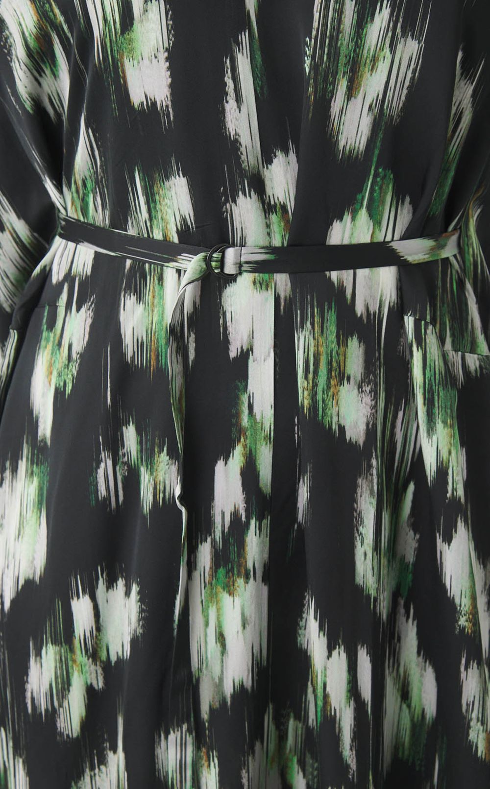 Vネックプリントワンピース