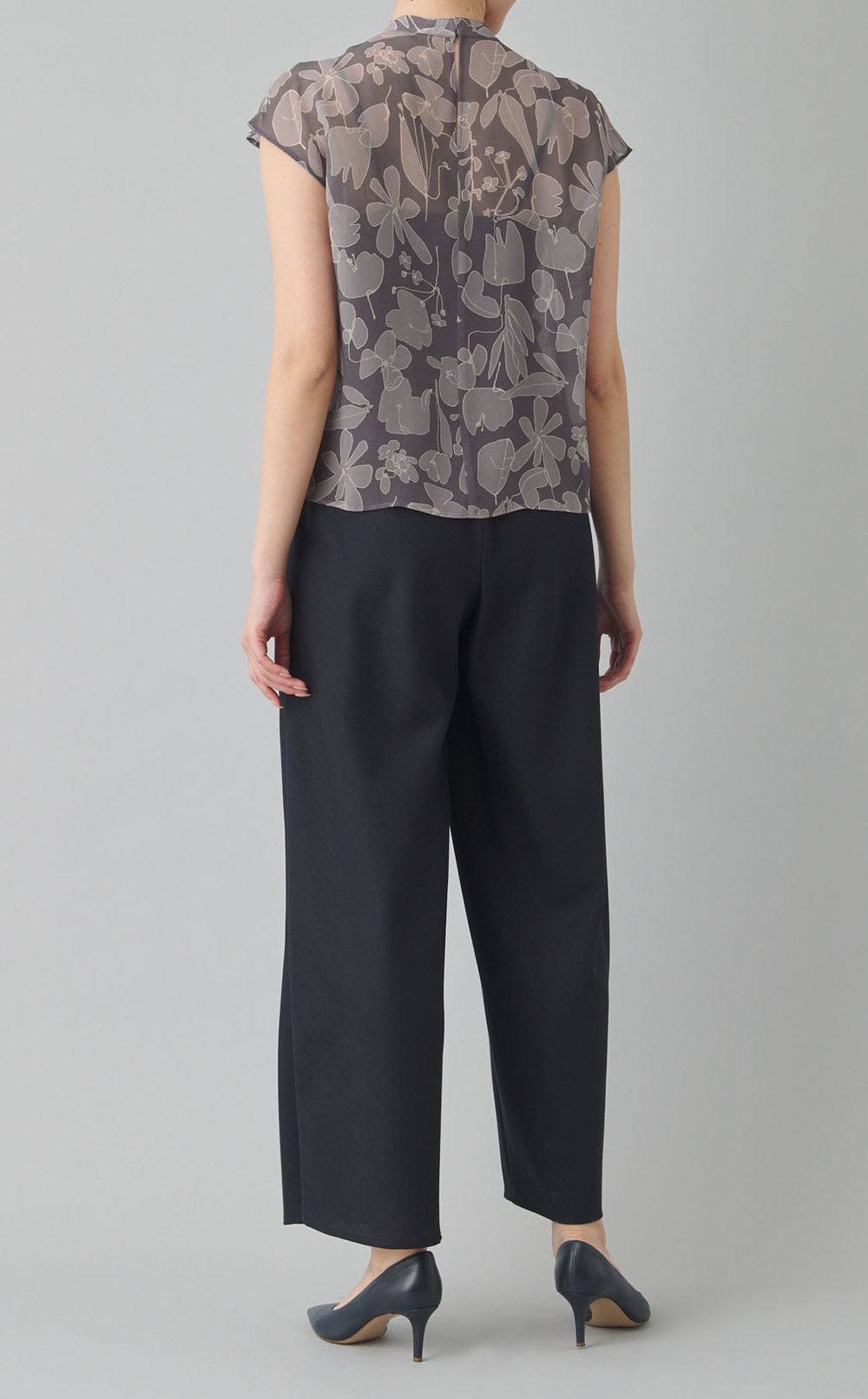 フラワープリント タックドレープブラウス