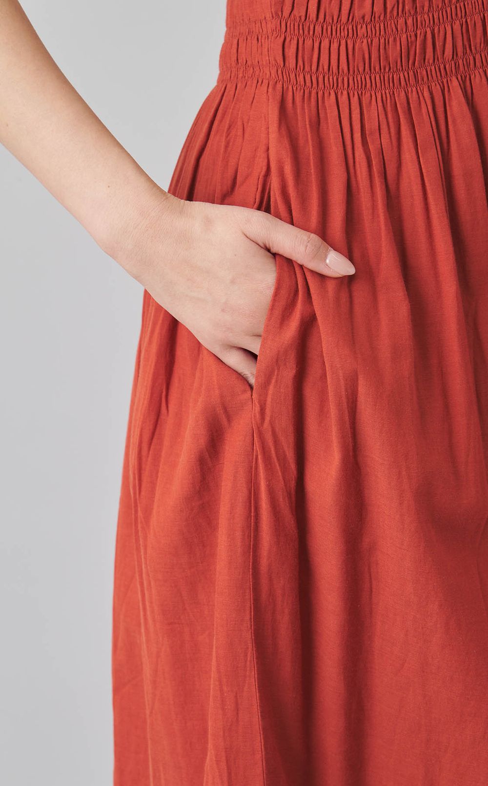 コットンギャザータックスリーブワンピース