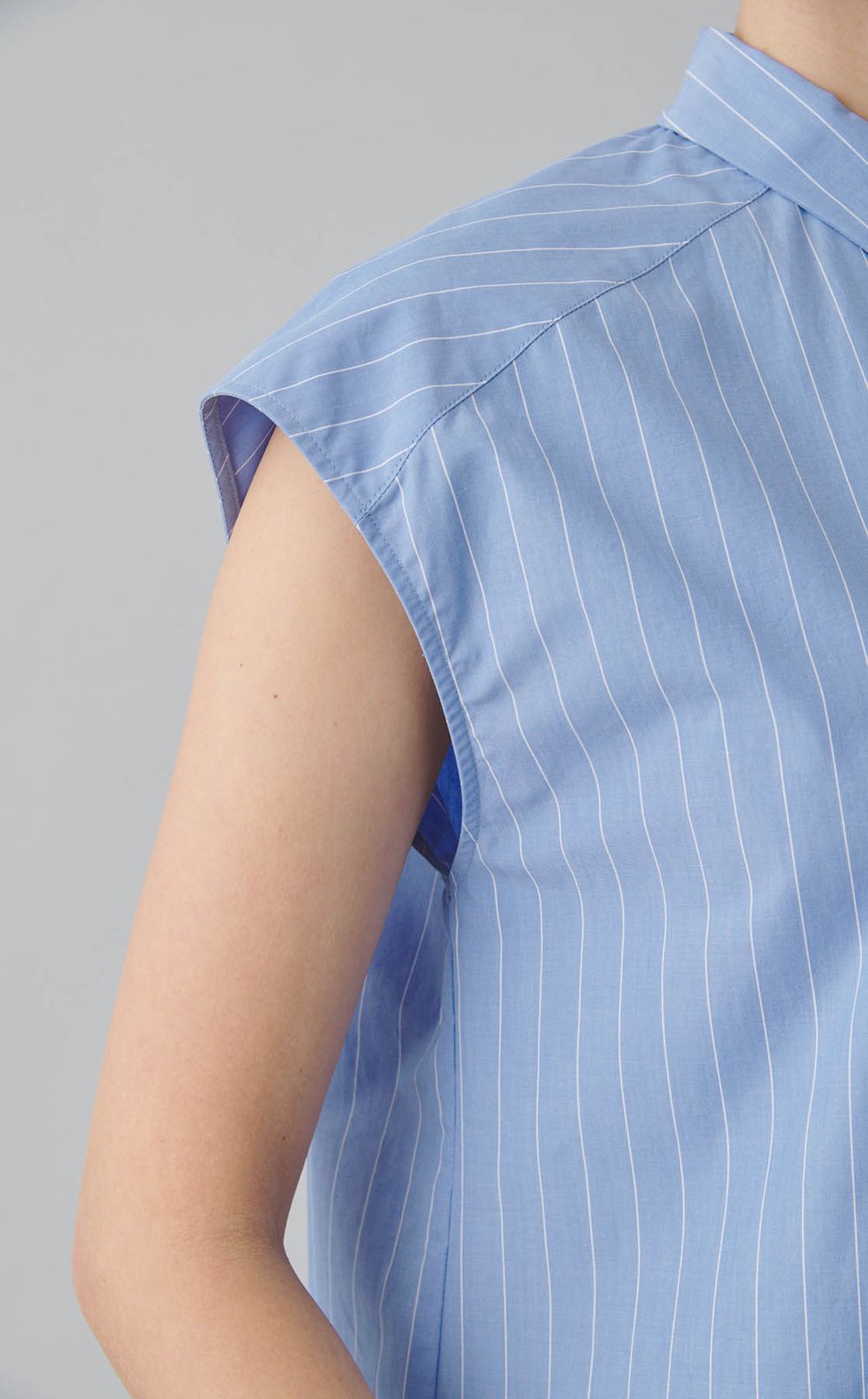 コットンブロードストライプノースリシャツ