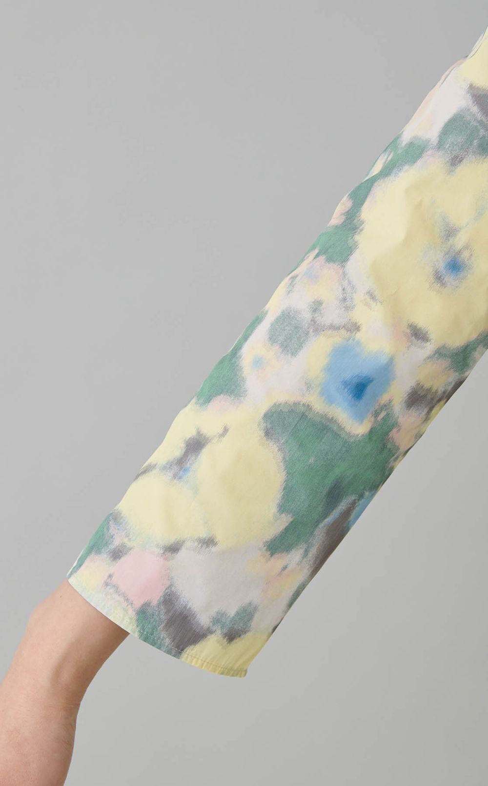 フラワージャガードギャザーブラウス