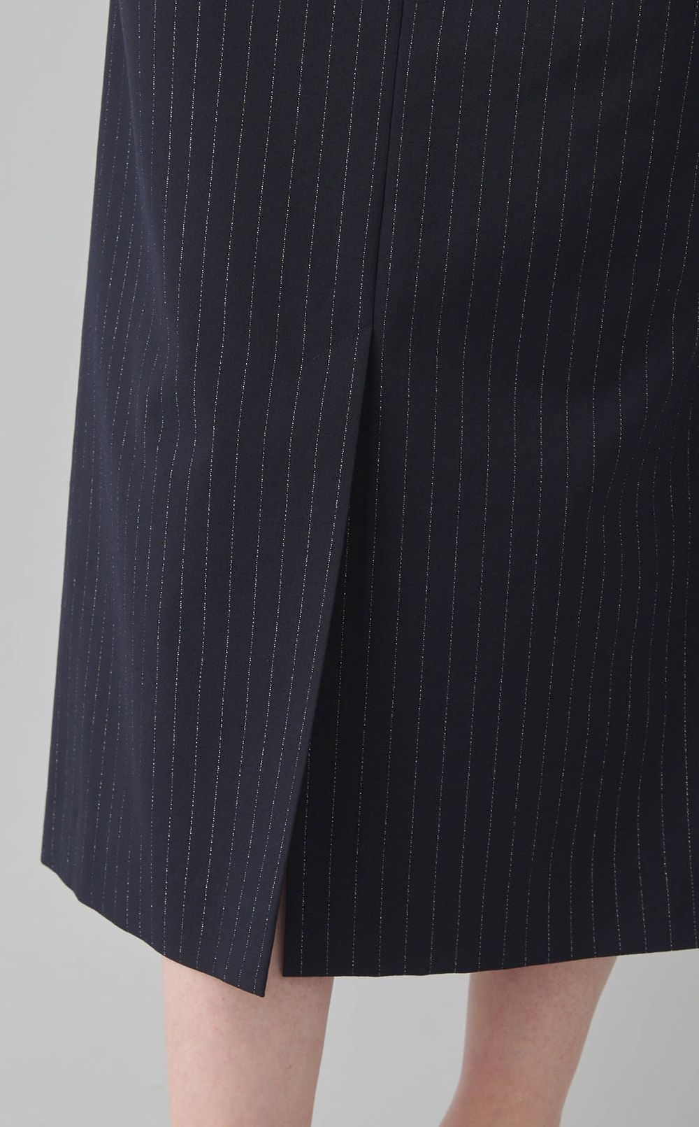 ラメストライプフレアスリーブワンピース