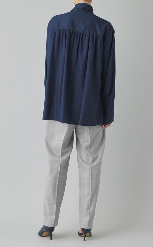 パイピングディティールボウタイブラウス