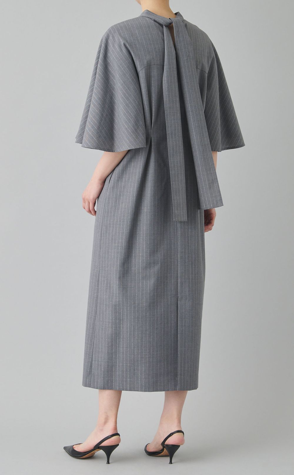 ラメストライプフレアスリーブワンピース