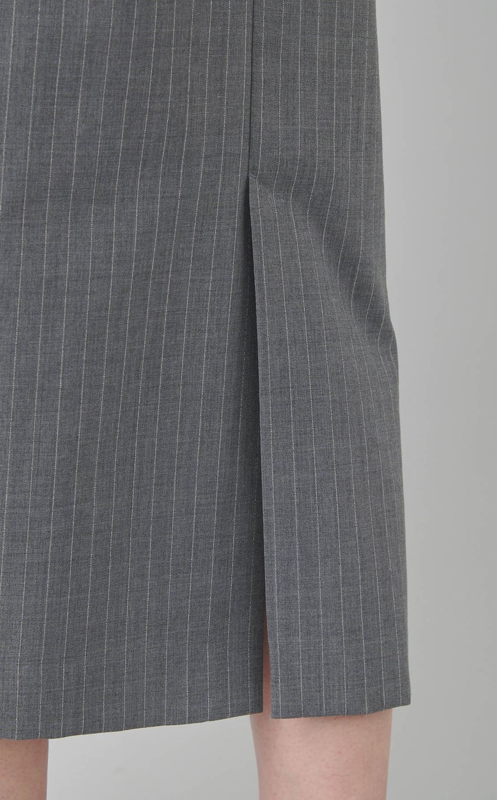 ラメストライプフレアスリーブワンピース