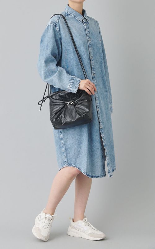 D-BUCKETショルダーバック