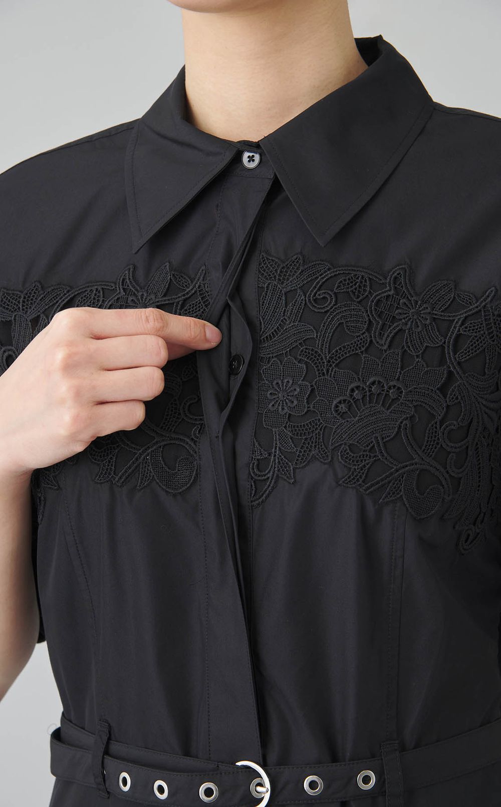 レースレイヤードシャツドレス