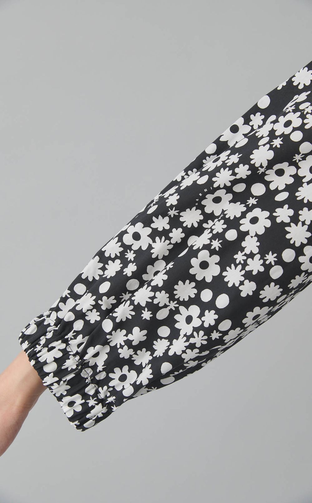 ギャザースリーブフラワーワンピース