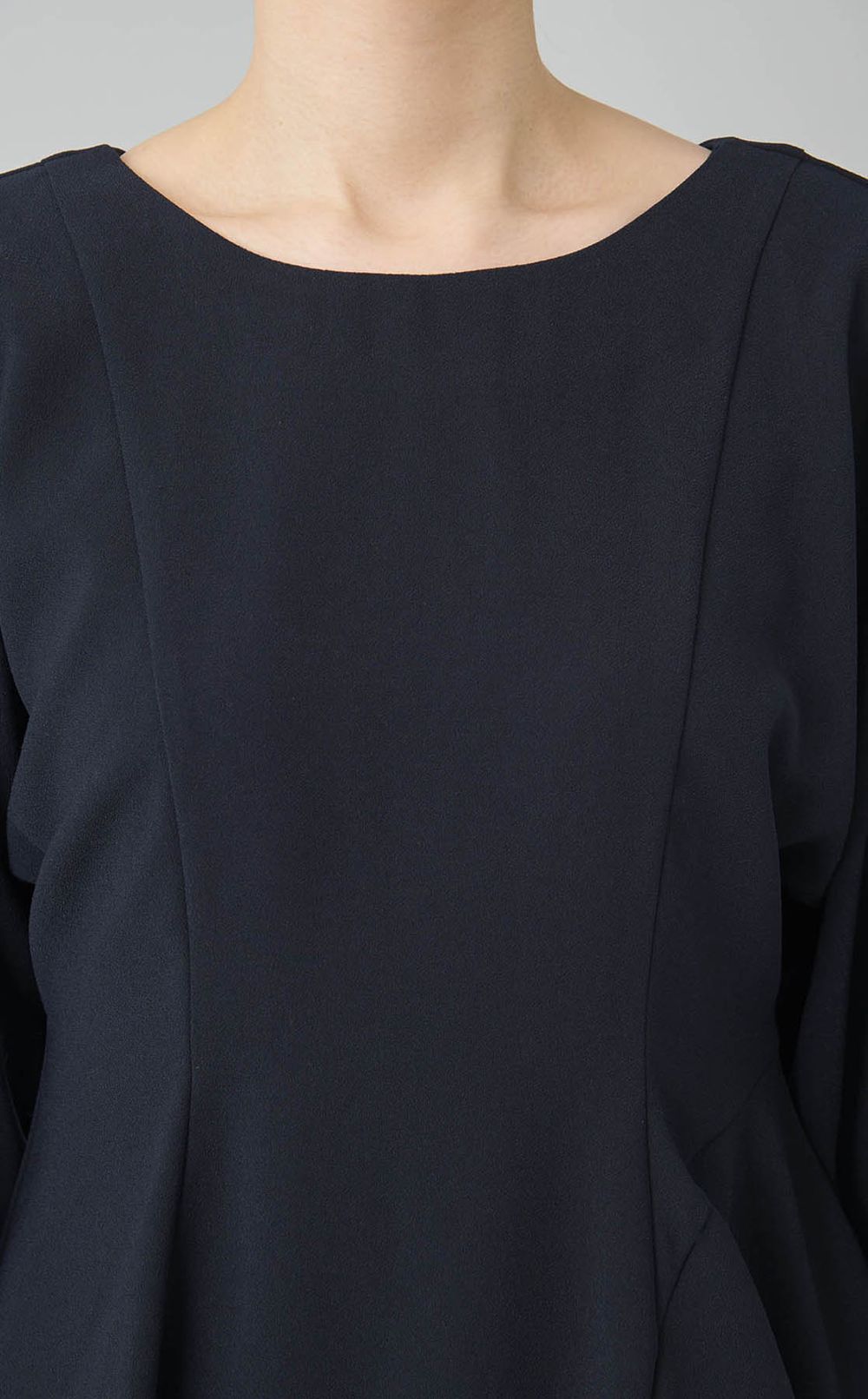 ペプラムドッキングワンピース