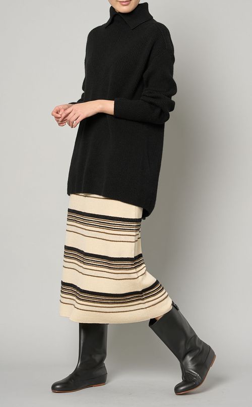 シームレスニットプルオーバー