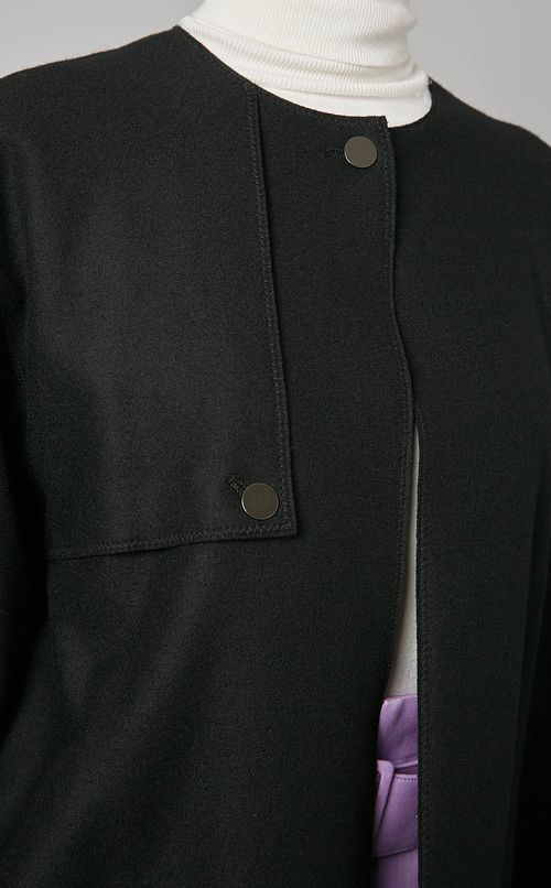 ノーカラーサーキュラジャケット