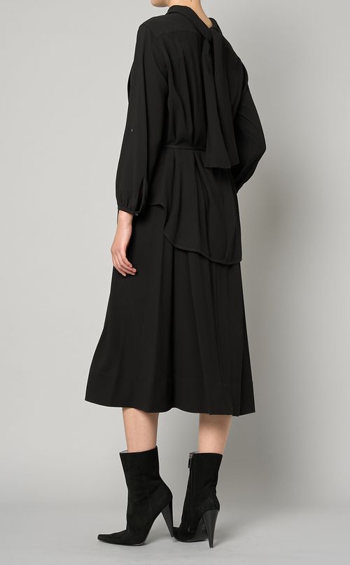 フロントプリーツロングスリーブドレス