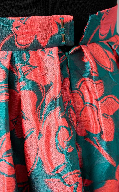 フラワージャガードフレアスカート