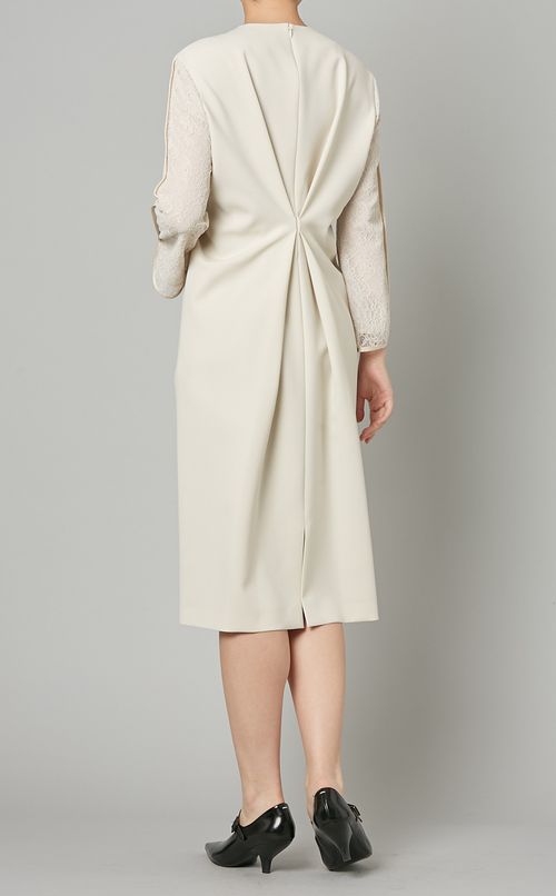 バックタックレーススリーブワンピース