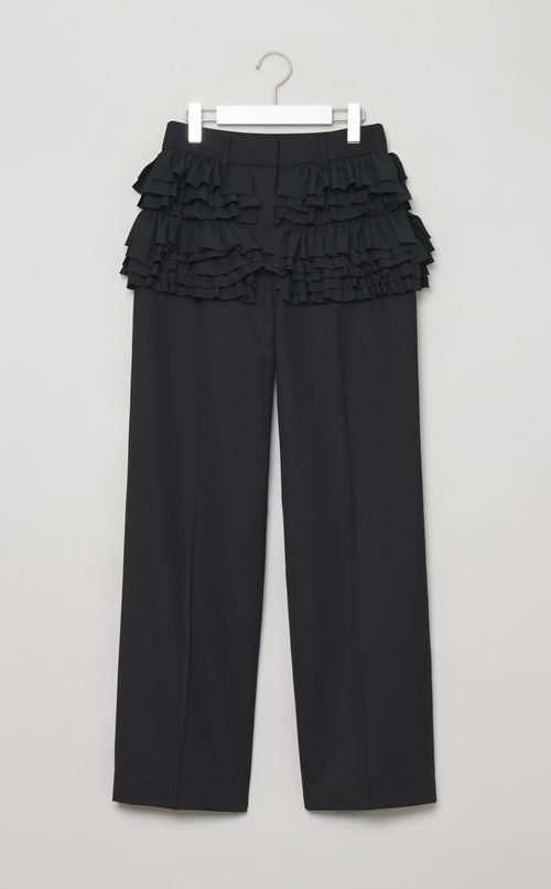 フリルドスラックス