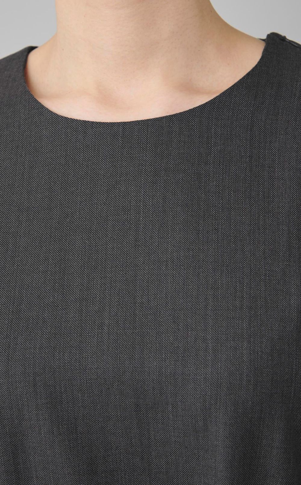 グローブタイフロントワンピース