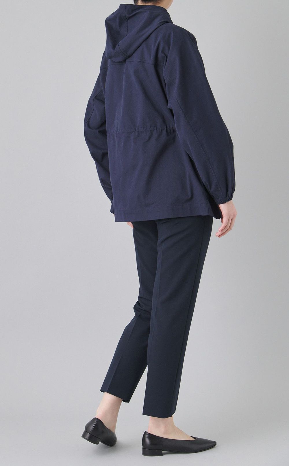 フーディチノウィンドブレーカー