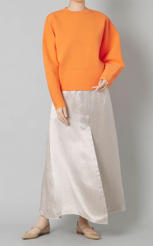 ファスナースリットニットプルオーバー