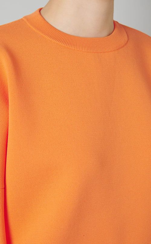 ファスナースリットニットプルオーバー