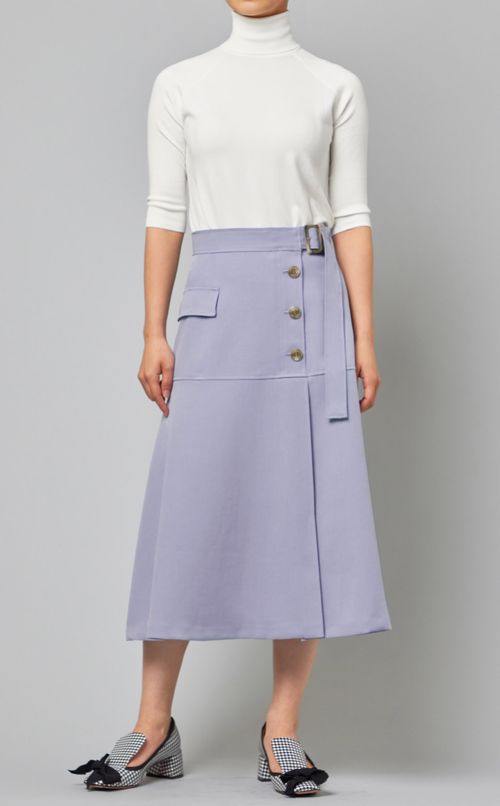 ベルテッドボタンフレアスカート