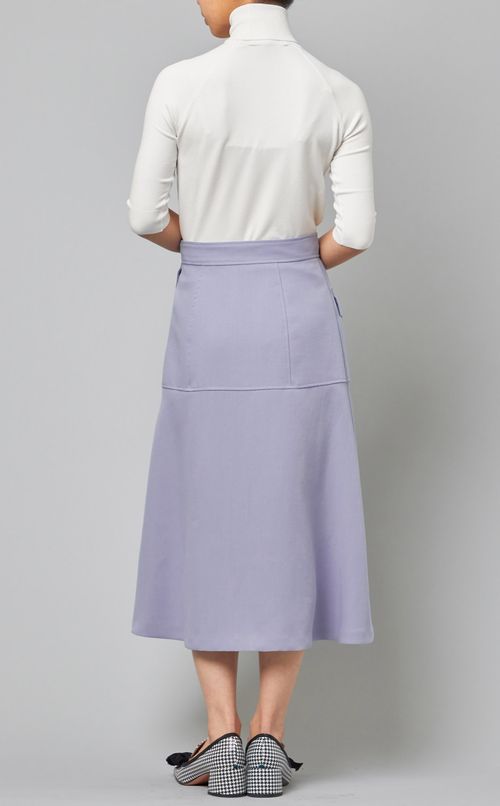 ベルテッドボタンフレアスカート