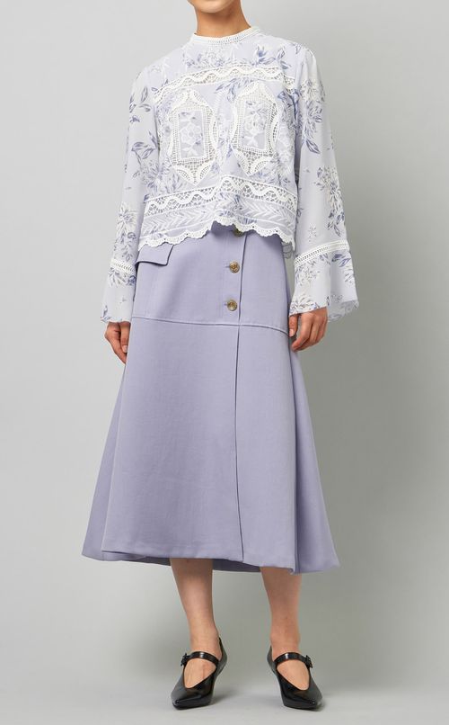 ベルテッドボタンフレアスカート