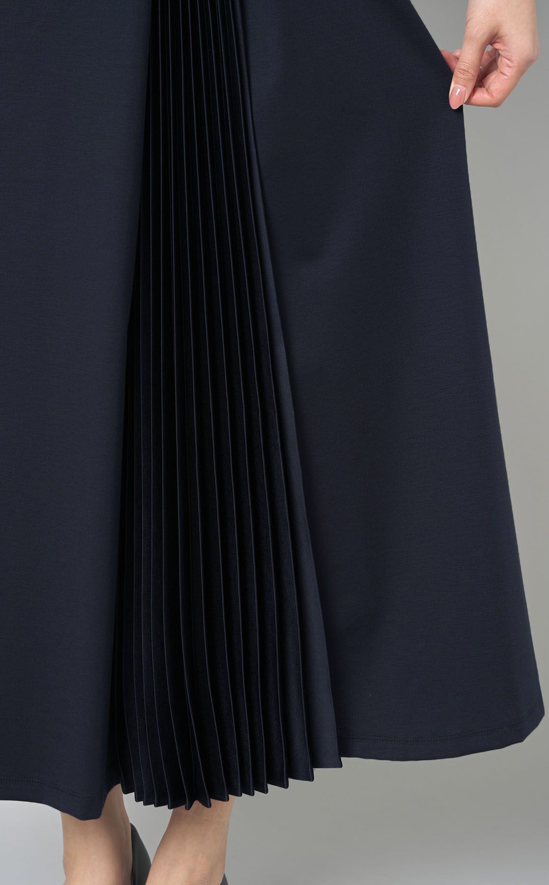 Weekend Max Mara｜サイドプリーツジャージワンピース