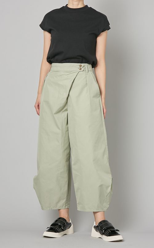 フロントタックバルーングルカパンツ