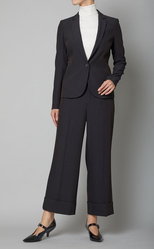 センタープレスワイドクロップドパンツ