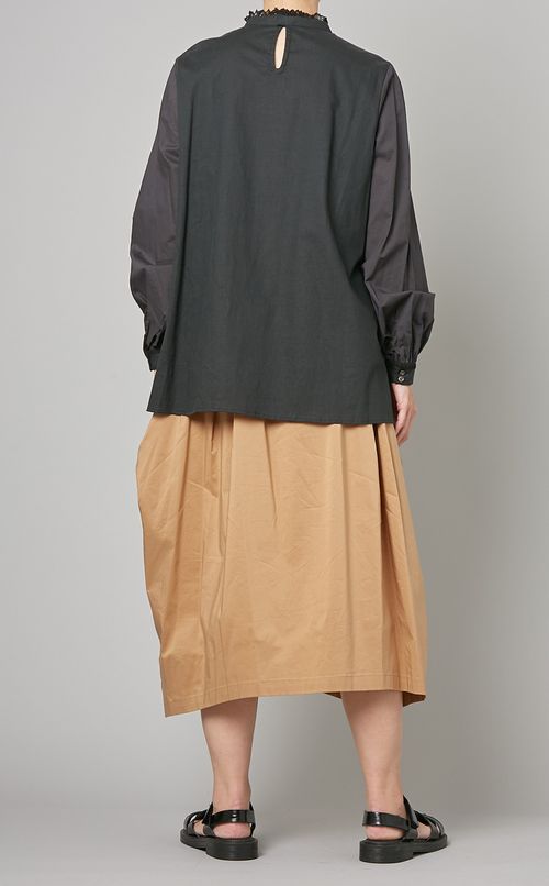 ピンタックプルオーバーシャツ