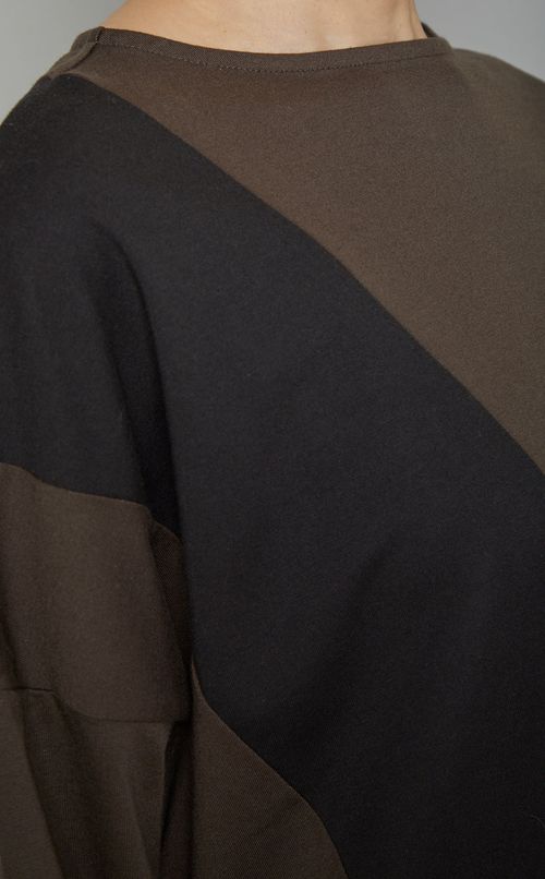 バイカラーワイドカットプルオーバー